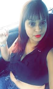 Katiria Rivera (@Katiriafashion)