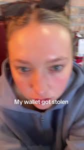 Ashley (@ashley.rey)