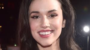 Grace Curry's Instagram, Twitter & Facebook