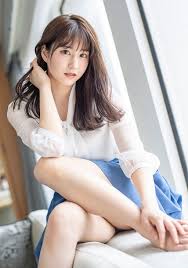 ฮิโตมิ - อาจเลิกแสดงไปอีกคนสำหรับ โคโนมิ โยชินางะ โคโนมิ โยชินางะ(Konomi Yoshinaga) สาววัย 26 ปีจากโตเกียว ซึ่งสูง 166 เซนติเมตร พร้อมสัดส่วน 90-59-89 และเคยมีประวัติทำงานเป็นสาวออฟฟิศมาก่อน(ตามการโฆษณาของ SOD ที่อ้างว่าเธอเคยทำงานในบริษัทให้คำปรึกษา ...