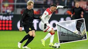 All categories fußballtrikots club trikot bayern münchen atletico madrid fc barcelona juventus psg real madrid fc chelsea. Bvb Mit Sondertrikot Gegen Fortuna Dusseldorf Nach 150 Minuten Im Online Shop Ausverkauft Sportbuzzer De