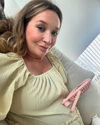 Jeanne Rosen's Instagram, Twitter & Facebook