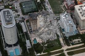 Three people were killed and eleven more were injured or hospitalized as a result of the collapse. 1jswqy Qix7jim