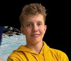 Sudbury Laurentian Swim Club stretches season into summer