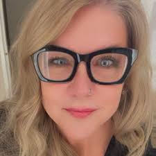 Big shoutout to senior Ella Randall, who just shattered her own school  record for the third time with a throw of 41' 4.25"! She's currently  sitting comfortably at #1 in the 1A