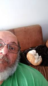 I won't look to the left or to the right. I'll keep my eyes