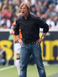 Jürgen klopp lebt beim fc liverpool den großen trainertraum. Champions League Klopp Du Hast Dich Ganz Schon Verandert Haare Brille Zahne Watson