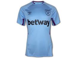Trikot japan trikot kolumbien trikot mexiko trikot niederlande trikot portugal trikot spanien trikot usa trikot vereinstrikots damen ssc neapel kinder valencia kinder west ham kinder wolves kinder andere clubs trikot kinder atlanta united fc atletico nacional boca juniors cd. Umbro West Ham United Training Shirt Don Pallone
