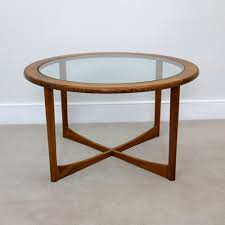 We offer round glass table tops, square glass top coffee tables, rectangle glass table tops, oval glass tops, hexagonal glass tables, or any other shape you want. Mid Century Teak Glass Round Coffee Table 108753