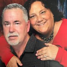 These are the 6️⃣ pillars to an awesome life. If you do these six simple  things every single day, you will feel… Happier 🙂 More fulfilled ✋ And  energized 🚀 Drop a