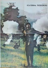 Ideea ridicării unui monument în cinstea eroinei ecaterina teodoroiu a aparţinut învăţătoarei parascheva dumitru, directoarea şcolii nr. Ecaterina Teodoroiu Film Din 1978 Wikipedia