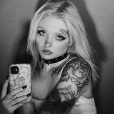 Stream Chloe Stokes music