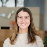 Becca Mayer's Instagram, Twitter & Facebook