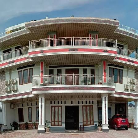 Nauli Inn