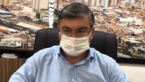 Bares, restaurantes, comércio, parques, shoppings vão ser fechados nos finais de semana. Vai Fechar Daniel Promete Seguir Fase Vermelha Sem Concessoes Populacao Extrapolou Noticias Sobre Giro Marilia Giro Marilia Noticias