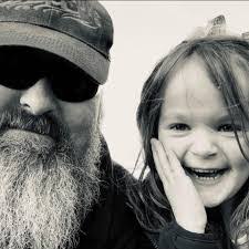 Evelyn Overcash's Instagram, Twitter & Facebook