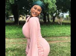 Hotunan mata yan iska hotunan gindin mata tsirara yayin cire hakori ya kan fita tare da wani bangare na dasashin mutum to. Yan Matan Zamani Sai A Hankali Allah Yashirya Mana Youtube