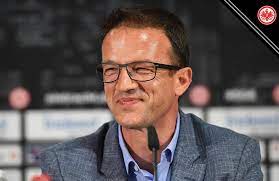 Opinions and recommended stories about fredi bobic full name: 46 Jahre Jung Fredi Bobic Feiert Eintracht Frankfurt Facebook