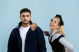Not a ring on her hand all her dreams and all her plans a baby changes everything x2. Lirik Lagu Jonas Blue Paloma Faith Mistakes Creative Disc