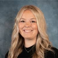 Alexis Akins's Instagram, Twitter & Facebook