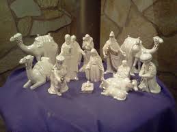 Vintage Duncan 15 Piece Ceramic Nativity Set Hand Finished In Glaze Mother Of Pearl And 18kt Gold Lustre 20 Ceramic Nativity Set Ceramic Bisque Ceramic Shop