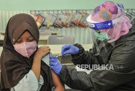 Lewat aplikasi alodokter, pertanyaanmu bisa langsung ditujukan ke dokter pilihan sesuai kebutuhanmu. Anak Perempuan Usia 9 Tahun Sudah Bisa Diberi Vaksin Hpv Republika Online