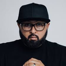 Jorge Quintero's Instagram, Twitter & Facebook