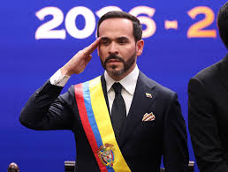 Justiça ordena que presidente da Colômbia se desculpe por ato religioso durante a posse