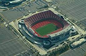 The kansas city chiefs are a professional american football team based in kansas city, missouri. Arrowhead Stadium Wikipedia