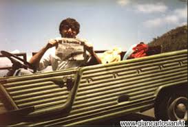Giancarlo siani era un giovane giornalista napoletano. A 30 Anni Dall Uccisione Di Giancarlo Siani La Sua Mehari Torna A Torre Annunziata