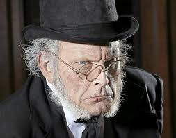 Review: American Theatre Company's 'A Christmas Carol' celebrates 39th  season