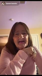 Sharon Minnick's Instagram, Twitter & Facebook