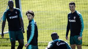 Born 10 november 1999) is a portuguese professional footballer who plays as a forward for spanish la liga club atlético madrid and the portugal national team. Das Ist Joao Felix Der Neue Stern Am Portugiesischen Fussballhimmel Watson