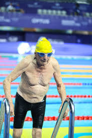 Mise à jour le 3 juillet 2016. A 100 Ans Il Bat Le Record Du Monde Du 50 Metres Nage Libre