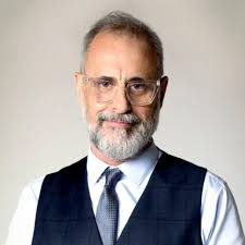 JORGE RIAL LANZARÁ SU CANAL DE STREAMING: ¿QUIÉNES LO INTEGRARÁN? El  conductor está trabajando en un nuevo proyecto y se conocieron los  detalles. Jorge Rial lanzará su propio canal de streaming y