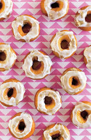 Recette De Beigne Dores A La Vanille Zeste Recipe Food Desserts Doughnut