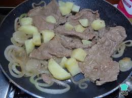 Bistec En Salsa Roja Receta Receta De Bistec En Salsa Roja Con Papas Receta En 2020 Bistec En Salsa Bistec De Res Recetas Y Recetas Con Bistec