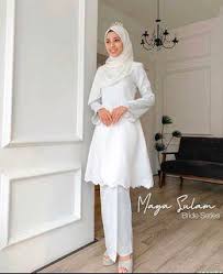 Pola baju kurung kedah tradisional kini telah banyak berubah menjadi lebih moden. Kurung Pahang Nikah Bridal Wear Carousell Malaysia