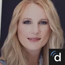 Lora Greene's Instagram, Twitter & Facebook