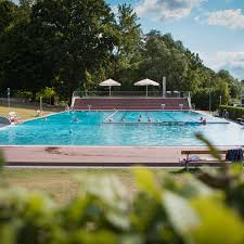 In der schwimmhalle vom südbad recklinghausen findet frauenschwimmen statt. Freibad Harleshausen Freibad Harleshausen