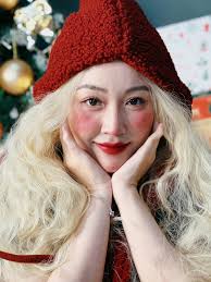 Sen Bui MakeUp Academy added a...