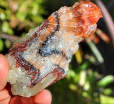 Beautiful Piece Of Tricolored Calcite From Mexico Photo Ryan Gooding Via Https M Fa Rocks And Minerals Minerals And Gemstones Crystals And Gemstones