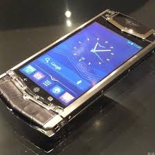 Vertu Ti review: Vertu's painfully ...