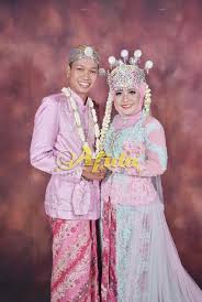 Gaun pengantin muslimah adat jawa. 0811 8865 999 Jasa Paket Pernikahan Pengantin Adat Sunda Hijab Jilbab By Afida Catering Wedding Consultant Medium