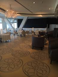 في اي طابق مطعم سبازيو برج المملكة الرياض منبع الحلول