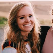 Brittany Bott's Instagram, Twitter & Facebook