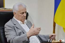 У 2004 році, під час помаранчевої революції, наукма забрала його в леоніда кравчука. Kravchuka V Reanimaciyi Pidklyuchili Do Aparatu Shtuchnoyi Ventilyaciyi Legen Zmi Glavkom