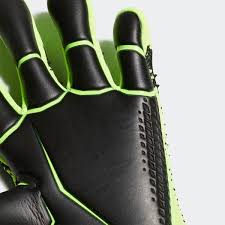 Mit diesen predator 20 pro torwarthandschuhen zeigst du, wer im tor das sagen hat. Adidas Predator 20 Pro Torwarthandschuhe Grun Adidas Deutschland