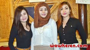 Hasil gambar untuk foto hot trio macan