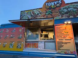 Tony's Mexican Food Truck LLC — Mexican restaurant food truck in Woodburn, Oregon
